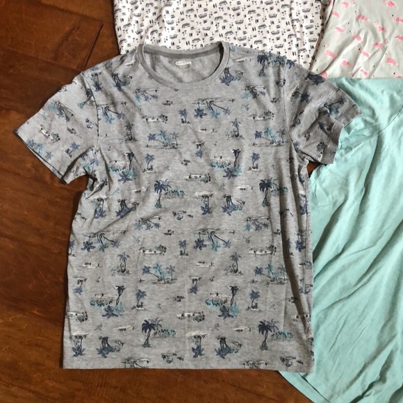 GAP Old Navy Men’s Medium Soft Summer Tee Shirt Tops LOT OF 4 - Picture 2 of 13